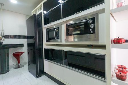 Apartamento à venda com 115m², 3 quartos e 2 vagas Apartamento à venda com 115m², 3 quartos e 2 vagasCozinhaCozinha