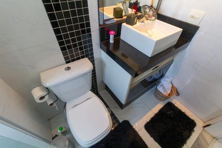 Apartamento à venda com 115m², 3 quartos e 2 vagas Apartamento à venda com 115m², 3 quartos e 2 vagasBanheiro 2