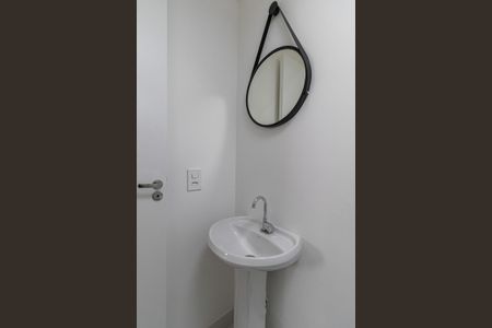 Apartamento à venda com 33m², 2 quartos e sem vaga Apartamento à venda com 33m², 2 quartos e sem vagaBanheiro