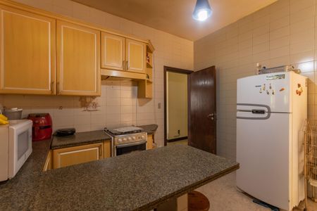 Casa à venda com 470m², 3 quartos e 3 vagas Casa à venda com 470m², 3 quartos e 3 vagasCozinha