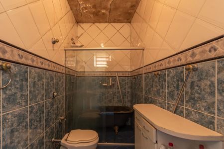 Casa à venda com 470m², 3 quartos e 3 vagas Casa à venda com 470m², 3 quartos e 3 vagasBanheiro Suíte