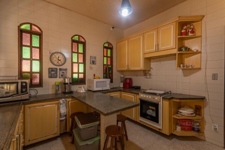 Casa à venda com 470m², 3 quartos e 3 vagas Casa à venda com 470m², 3 quartos e 3 vagasCozinha