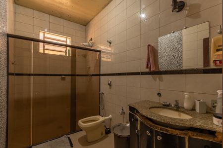 Casa à venda com 470m², 3 quartos e 3 vagas Casa à venda com 470m², 3 quartos e 3 vagasBanheiro Social