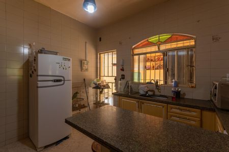 Casa à venda com 470m², 3 quartos e 3 vagas Casa à venda com 470m², 3 quartos e 3 vagasCozinha