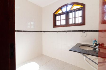 Casa à venda com 158m², 2 quartos e 2 vagas Casa à venda com 158m², 2 quartos e 2 vagasBanheiro