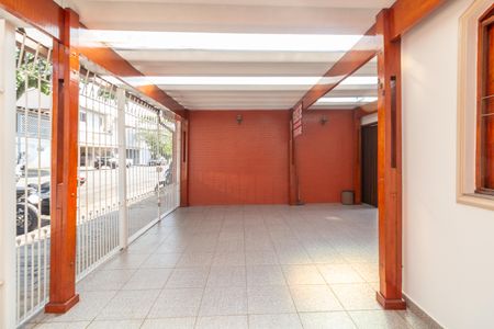 Casa à venda com 158m², 2 quartos e 2 vagas Casa à venda com 158m², 2 quartos e 2 vagasGaragem