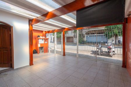 Casa à venda com 158m², 2 quartos e 2 vagas Casa à venda com 158m², 2 quartos e 2 vagasGaragem