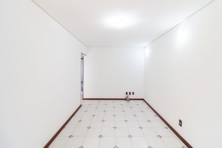 Sala de casa à venda com 2 quartos, 158m² em Conjunto Residencial Butanta, São Paulo