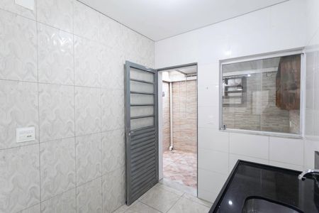 Casa à venda com 61m², 2 quartos e 1 vagaSala/Cozinha