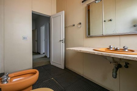 Apartamento à venda com 348m², 3 quartos e 3 vagasBanheiro Social