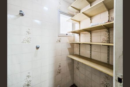 Apartamento para alugar com 94m², 2 quartos e 1 vaga Apartamento para alugar com 94m², 2 quartos e 1 vagaBanheiro de Serviço