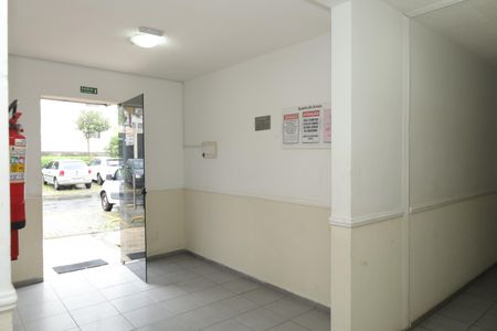 Apartamento para alugar com 56m², 2 quartos e 1 vagaÁrea comum - Saguão do prédio