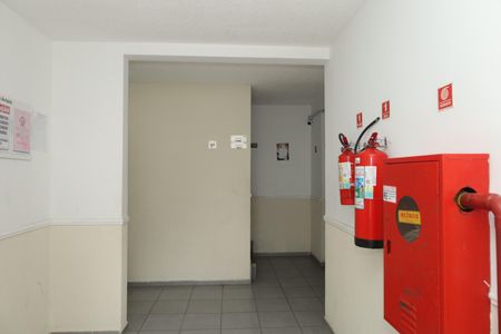 Apartamento para alugar com 56m², 2 quartos e 1 vagaÁrea comum - Saguão do prédio
