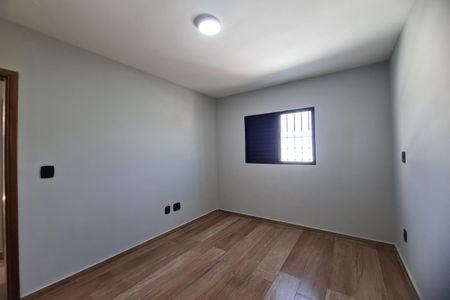 Quarto 1 de apartamento para alugar com 2 quartos, 45m² em Jardim Aricanduva, São Paulo