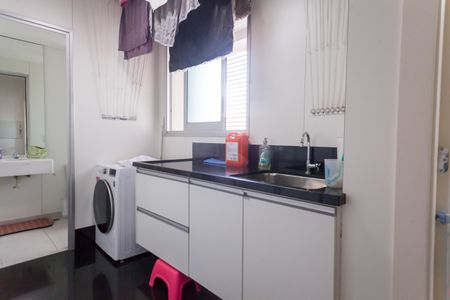 Apartamento à venda com 200m², 4 quartos e 4 vagas Apartamento à venda com 200m², 4 quartos e 4 vagasÁrea de Serviço