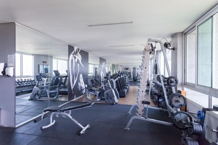 Apartamento à venda com 200m², 4 quartos e 4 vagas Apartamento à venda com 200m², 4 quartos e 4 vagasAcademia