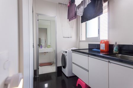 Apartamento à venda com 200m², 4 quartos e 4 vagas Apartamento à venda com 200m², 4 quartos e 4 vagasÁrea de Serviço