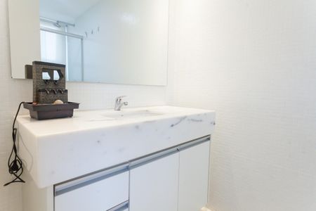 Apartamento à venda com 200m², 4 quartos e 4 vagas Apartamento à venda com 200m², 4 quartos e 4 vagasbanheiro suite 1