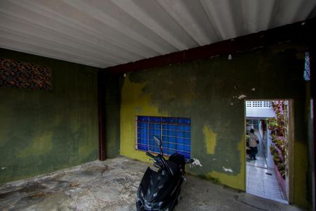 Casa à venda com 205m², 2 quartos e 2 vagas Casa à venda com 205m², 2 quartos e 2 vagasGaragem