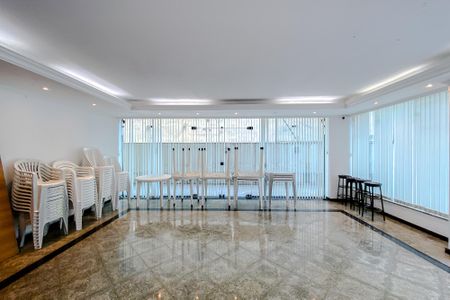 Apartamento à venda com 98m², 3 quartos e 2 vagasÁrea comum - Salão de festas