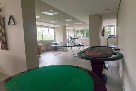 Apartamento à venda com 136m², 3 quartos e 3 vagas Apartamento à venda com 136m², 3 quartos e 3 vagasÁrea comum - Salão de jogos