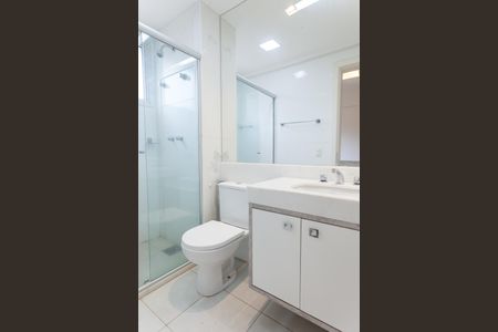 Apartamento à venda com 136m², 3 quartos e 3 vagas Apartamento à venda com 136m², 3 quartos e 3 vagasBanheiro suite 2