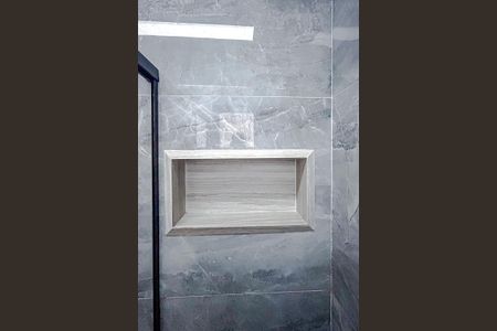 Banheiro de apartamento para alugar com 1 quarto, 33m² em Vila Zilda, São Paulo