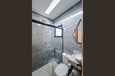 Banheiro de apartamento para alugar com 1 quarto, 33m² em Vila Zilda, São Paulo