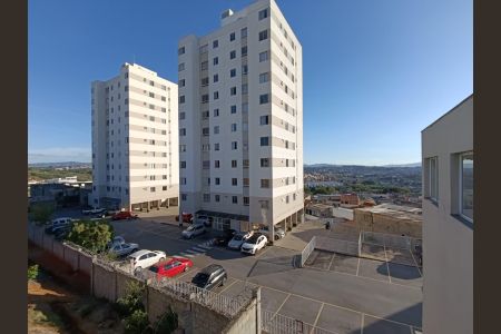 Fachada de apartamento à venda com 2 quartos, 47m² em Lúcio de Abreu, Contagem