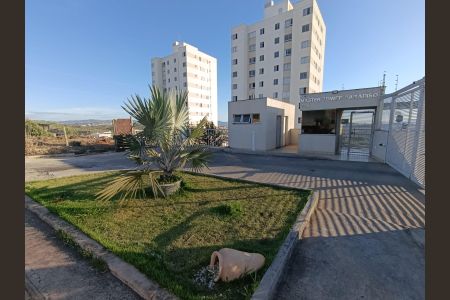 Fachada de apartamento à venda com 2 quartos, 47m² em Lúcio de Abreu, Contagem