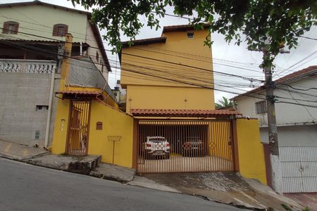 Casa de condomínio para alugar com 100m², 2 quartos e 1 vagaFachada