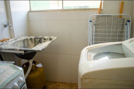 Apartamento para alugar com 55m², 2 quartos e 1 vaga Apartamento para alugar com 55m², 2 quartos e 1 vagaCozinha e Área de Serviço