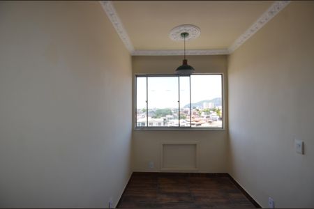 Sala de apartamento para alugar com 2 quartos, 52m² em Bento Ribeiro, Rio de Janeiro