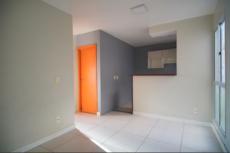 Sala de apartamento para alugar com 2 quartos, 42m² em Rondônia, Novo Hamburgo