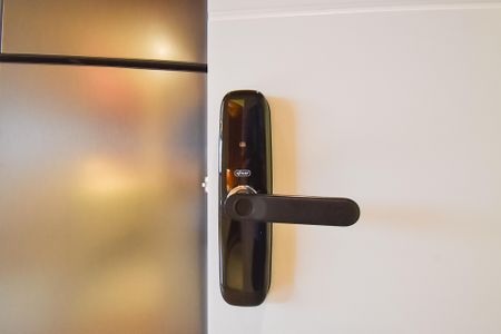 Studio para alugar com 25m², 1 quarto e sem vaga Studio para alugar com 25m², 1 quarto e sem vagaFechadura eletrônica