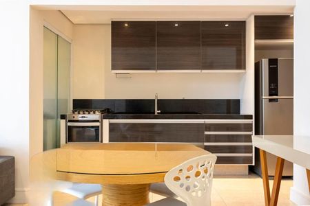 Apartamento à venda com 2 quartos, 98m² em Parque do Morumbi, São Paulo