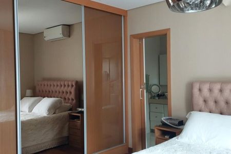 Casa à venda com 3 quartos, 369m² em Vila Santo Estevão, São Paulo