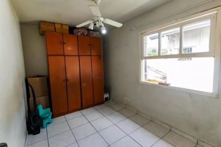 Casa à venda com 4 quartos, 180m² em Jardim Jucara, São Paulo