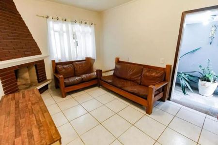 Casa à venda com 4 quartos, 180m² em Jardim Jucara, São Paulo