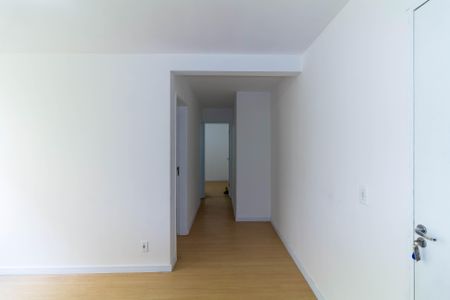 Sala de apartamento para alugar com 2 quartos, 50m² em Jardim Santa Teresinha, São Paulo