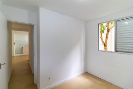Quarto 2 de apartamento para alugar com 2 quartos, 50m² em Jardim Santa Teresinha, São Paulo