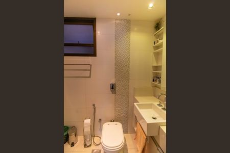 Apartamento à venda com 166m², 3 quartos e 2 vagasBanheiro da Suíte 1