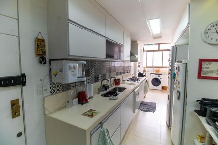 Apartamento à venda com 166m², 3 quartos e 2 vagasCozinha e Área de Serviço