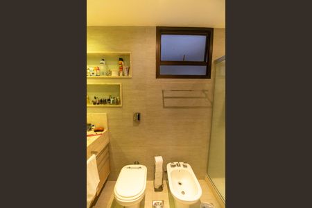 Apartamento à venda com 166m², 3 quartos e 2 vagasBanheiro da Suíte 2