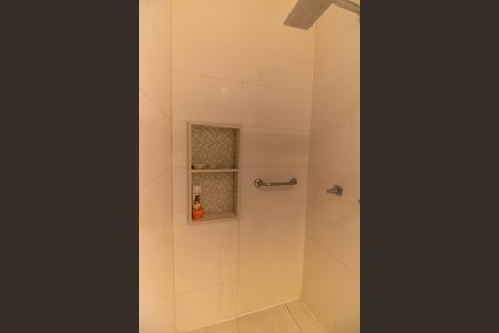 Apartamento à venda com 166m², 3 quartos e 2 vagasBanheiro da Suíte 1