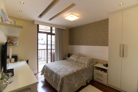 Apartamento à venda com 166m², 3 quartos e 2 vagasSuíte 1