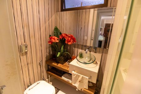 Apartamento à venda com 166m², 3 quartos e 2 vagasBanheiro Social