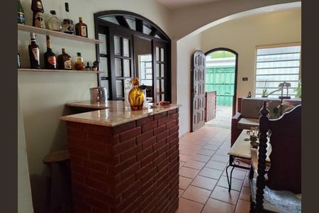 Casa à venda com 230m², 5 quartos e 3 vagas