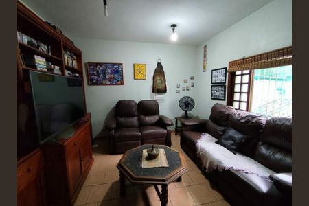 Casa à venda com 230m², 5 quartos e 3 vagas