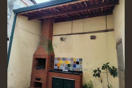 Casa à venda com 230m², 5 quartos e 3 vagas